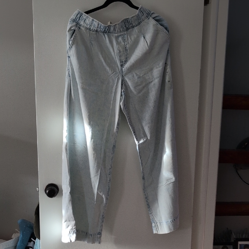 GAP Ultra-Soft Denim in Light Blue